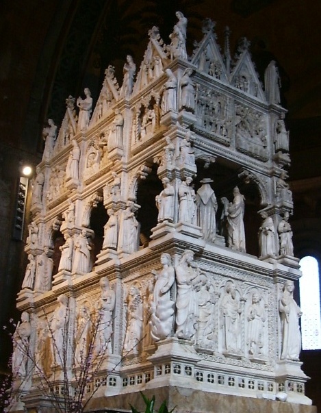 Pavia: Arca of st. Augustine