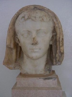 Busto di donna al Museo di Cartagine