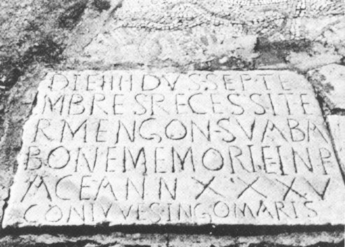Iscrizione tombale di Ermengon (35 anni) moglie di Ingomar che ricorda la presenza dei Vandali