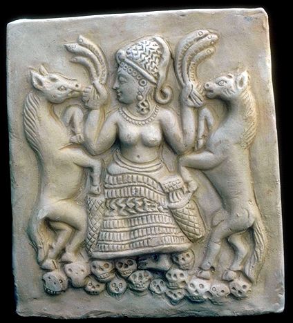 La dea Ishtar in un bassorilievo mediorientale