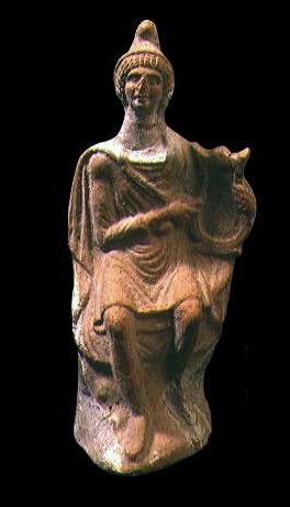 Terracotta che raffigura Orfeo seduto con un corto vestito, col cappello frigio in testa, mentre sta suonando la lira. L'oggetto proviene da Hadrumetum (conservato al Museo del Bardo)