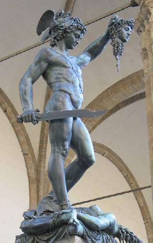 Firenze: la statua di Perseo con la Gorgone
