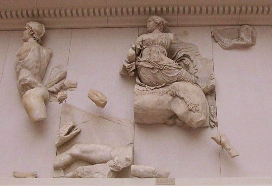 Altare di Pergamo: la storia di Selene