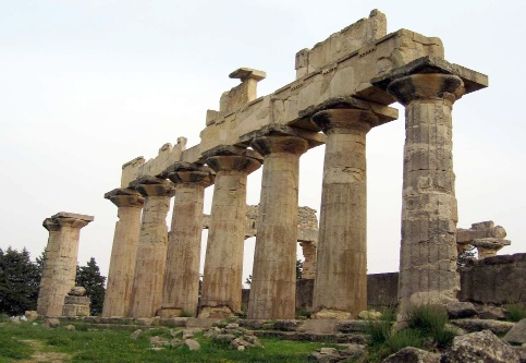 Resti del Tempio di Zeus a Cirene in Libia
