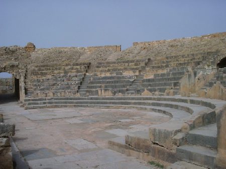 La cavea del grande teatro di Bulla Regia