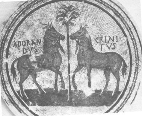 Mosaico con due cavalli contrapposti davanti a una palma