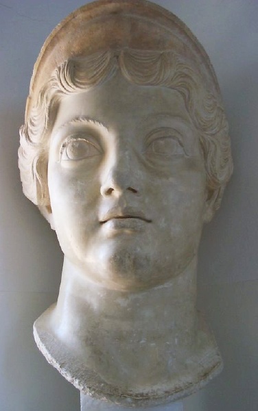 Figura di giovane donna, busto al Museo di Cartagine