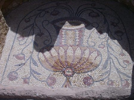 Un mosaico nella cappella di Giocondo