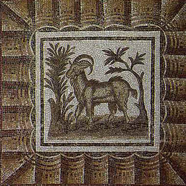 Mosaico che raffigura un montone fra due arbusti.Il reperto è conservato al Museo del Bardo e risale alla fine del II sec. d. C.
