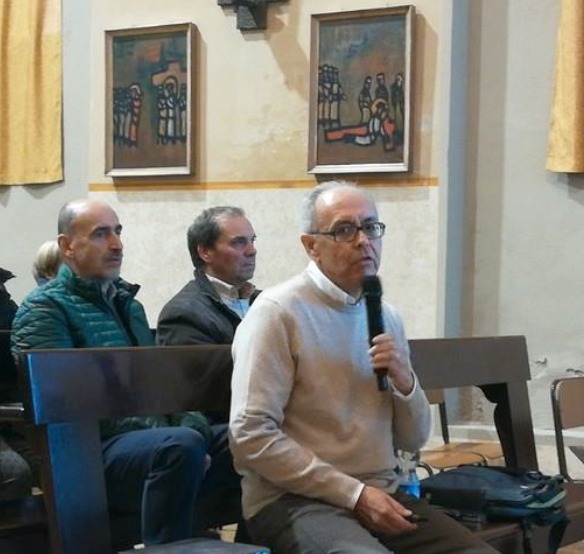 Il relatore Italo Allegri in una fase della presentazione del suo libro