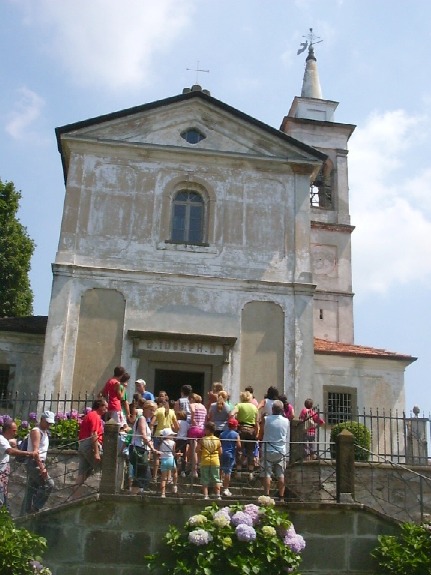 In visita alla chiesa e monastero di san Genesio