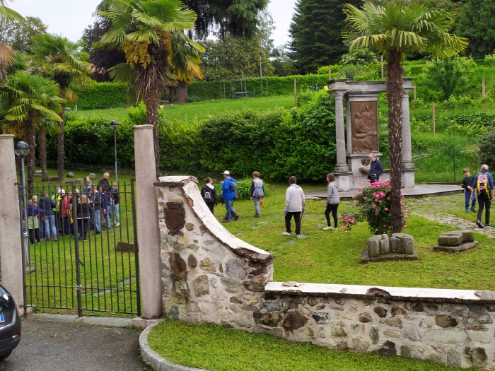 L'arrivo dei primi partecipanti alla	Camminata