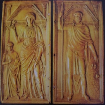 dittico di Stilicone in avorio del 400 circa nel Tesoro del Duomo di Monza
