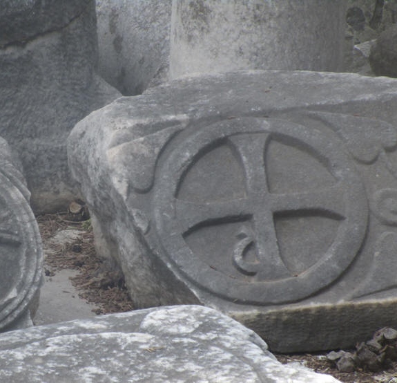 Simbolo del Chi Ro del VI sec. a Nea Archialos in Grecia