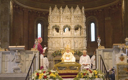 Esibizione del Coro Adeodato in san Pietro in Ciel d'Oro il 23 aprile 2008