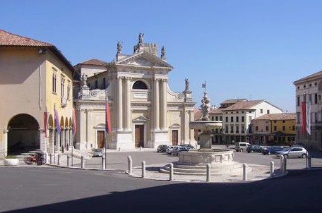 La piazza del Duomo di Ceneda ovvero Vittorio Veneto