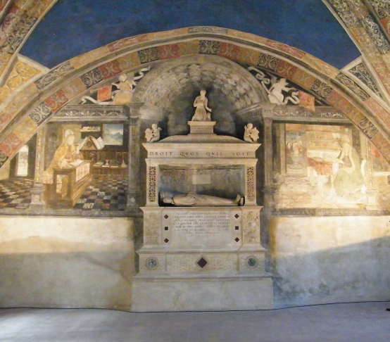 La cappella funebre Cavassa a Saluzzo con gli affreschi di sant'Agostino e sant'Ambrogio