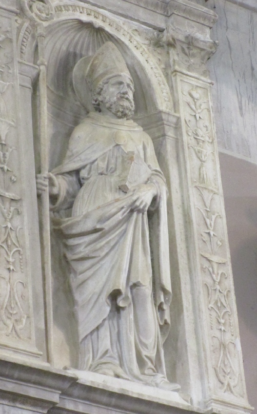 La statua di sant'Agostino