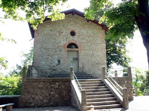 La chiesetta di S. Maria della Rocchetta a Porto d'Adda