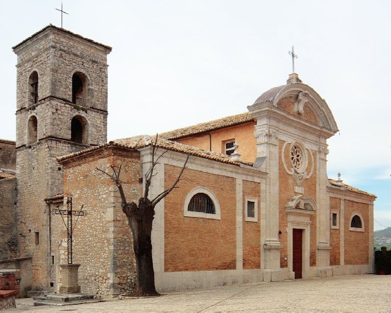 Facciata della chiesa di S. Agostino a Veroli