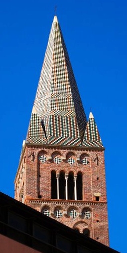 Immagine del campanile della chiesa di sant'Agostino a Genova