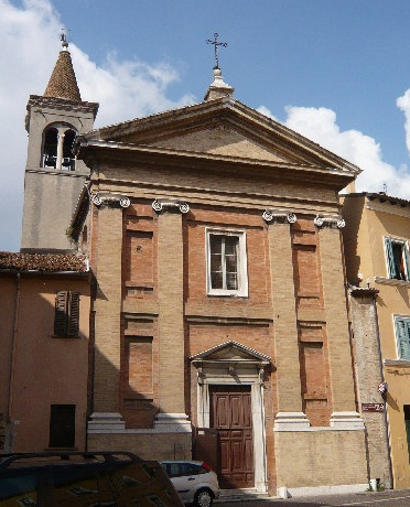 Facciata della chiesa di sant'Agostino a Pesaro