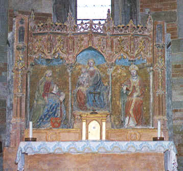 Abbazia di Vezzolano: l'altare con Agostino a destra