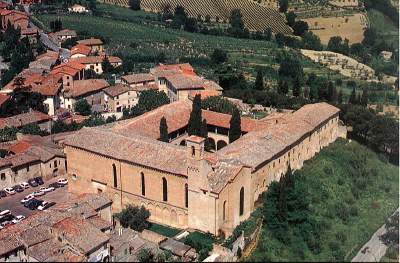 Il complesso agostiniano di San Gimignano con il convento e la chiesa