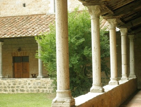 Il chiostro del convento agostiniano di Massa Marittima