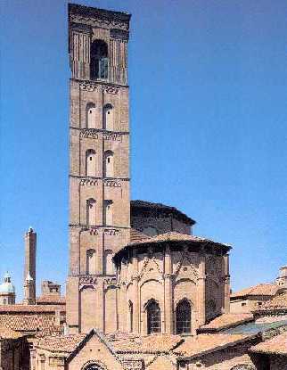 Immagine della facciata della chiesa di S. Giacomo a Bologna