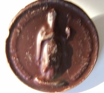 Il cioccolatino con l'immagine del santo Patrono