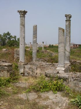 Il battistero con le quattro colonne