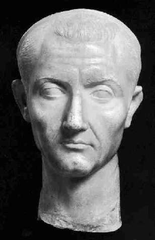 Testa in marmo di Giulio Cesare