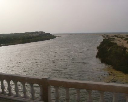 Il fiume Seybouse alla sua foce nel Mediterraneo
