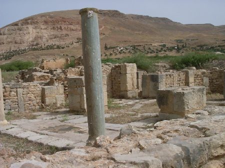 La navata principale della Basilica cristiana