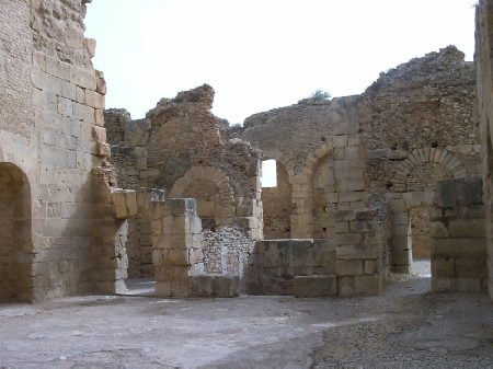 I grandiosi resti interni delle Terme di Julia Memmia