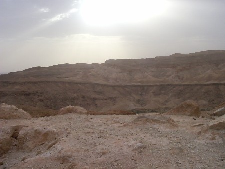 L'aspro paesaggio della gola che conduce a Tamerza