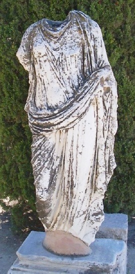 Statua acefala al Museo di Cartagine