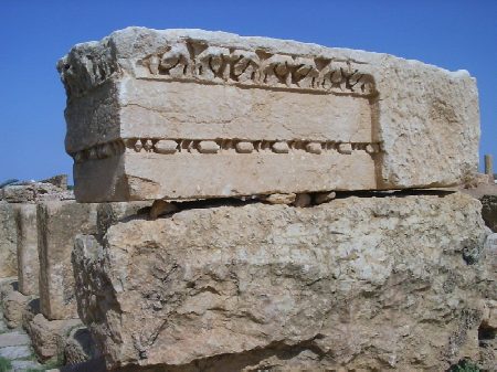 Resti di decorazione delle grandi Terme