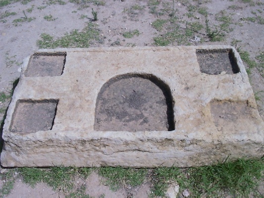 Resti di struttura architettonica
