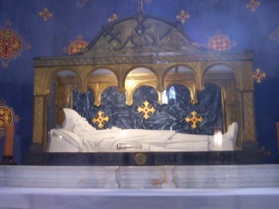 L'ulna del braccio destro di Sant'Agostino conservata nella Basilica di Ippona