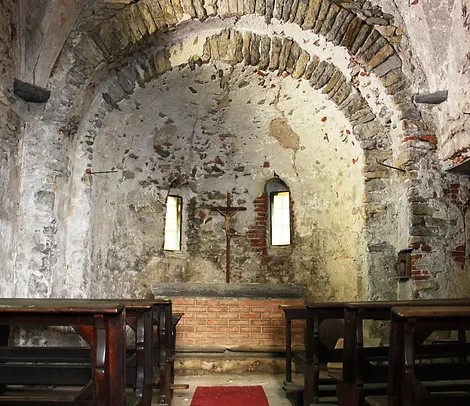Interno della chiesa genovese della Cella