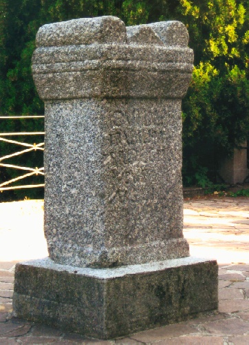 L'ara di Brocchius Pupus dedicata a Giove (Cremella)