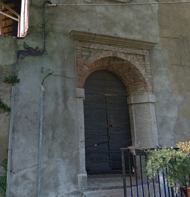 Portale seicentesco nel centro di Oriano
