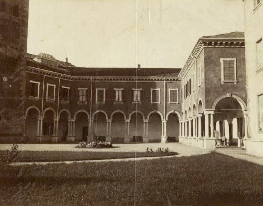 L'area del monastero di Cremella in una foto di inizio Novecento