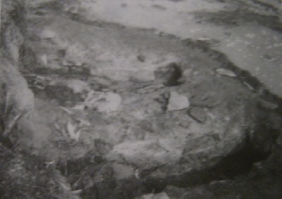 Una delle tombe in via San Marco a Oriano