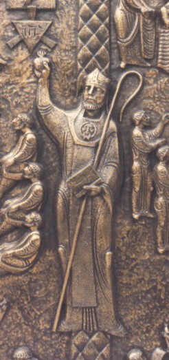 Agostino vescovo, particolare della porta di sant'Agostino a Ried