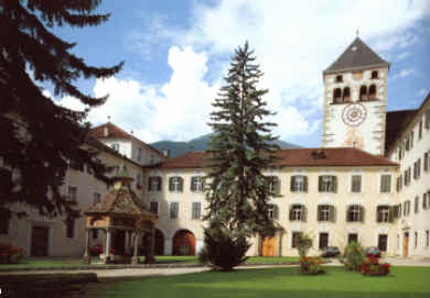 La chiesa e il convento di Novacella