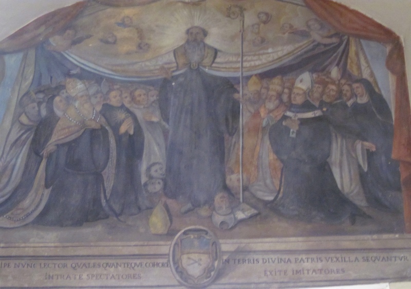 La posterità agostiniana all'entrata del chiostro del convento agostiniano di Cortona