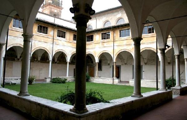Chiostro del convento di S. Agostino e Pietrasanta